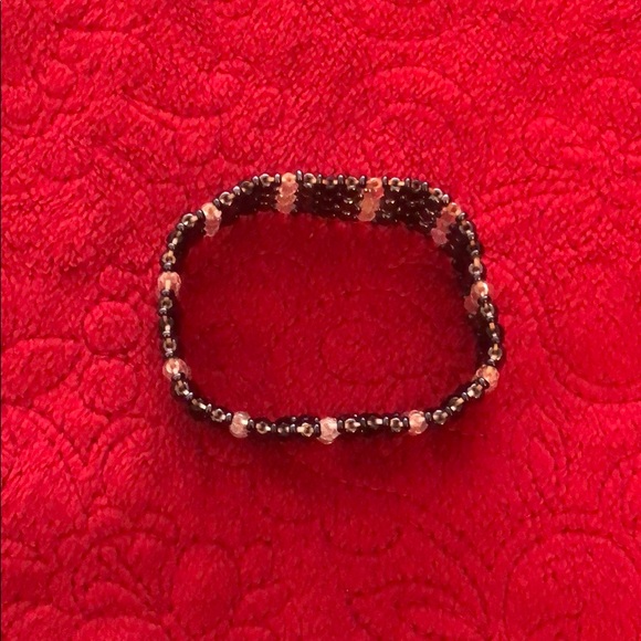 Stretchy Beaded Bracelet - Picture 5 of 5